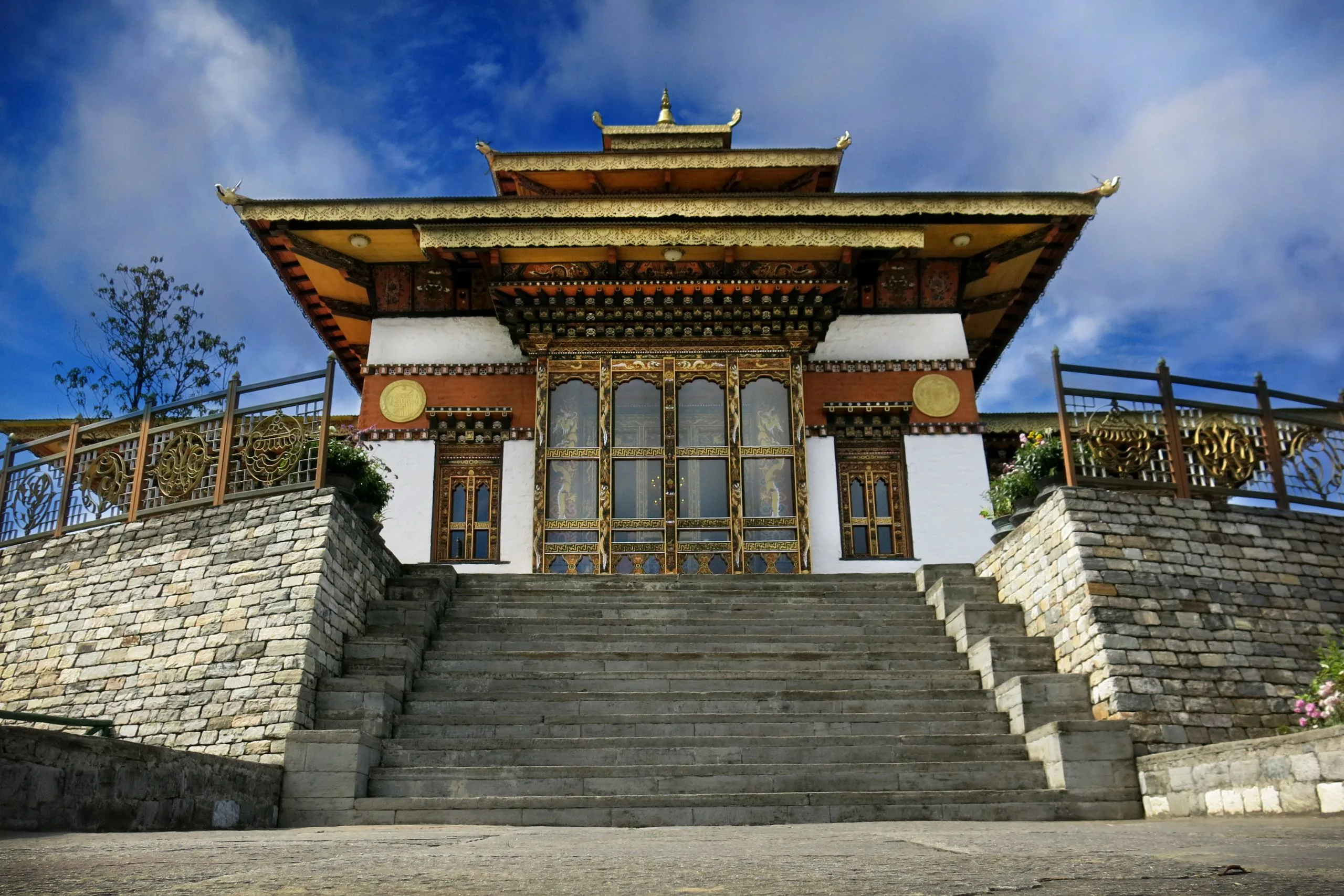Temple, col de Douchula, Buthan